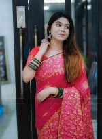 Kubari Silk Saree (With Blouse piece ) 21095