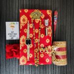 Attractive Saree Gift Comb Set 13768